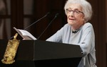 Nhà thơ nữ 95 tuổi đoạt giải 'Nobel của văn học tiếng Tây Ban Nha'