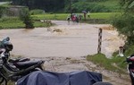Từ Mỹ về chăm vợ đẻ, người chồng bị sét đánh tử vong