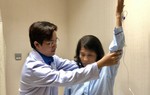 Hơn 2 năm bị chấn thương khớp vai mà không hay biết