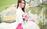 Vùng vẫy để thoát khỏi vỏ bọc nam nhi