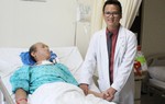 Suýt chết vì tự mua thuốc cảm sốt về uống