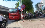 Xe 'rùa bò' 1 tiếng đi 1 km ở ngay Thủ đô