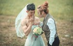 Ảnh cưới 'đổi vai' của cặp vợ chồng 9X