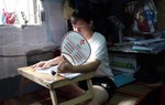 Muôn kiểu đối phó với tăng giá điện của lao động nghèo TPHCM 