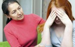 Vào tuổi dậy thì, con gái lo ngực lệch