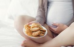 Thai lưu vì mẹ thèm ăn sôcôla, uống trà sữa