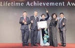 Chủ tịch PNJ nhận giải thưởng 'Thành tựu trọn đời' ngành kim hoàn Châu Á 
