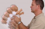 Thói quen rung lắc dễ khiến trẻ chấn thương sọ não