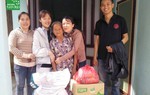 Người phụ nữ xóm nghèo ham làm từ thiện