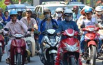 Hà Nội cấm xe máy: Người dân vào nội đô bằng cách nào?