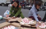 Bắt giữ 750kg mỳ chính giả 