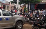 Nghi vợ ngoại tình, chồng đâm tử vong rồi uống thuốc tự tử 