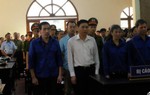 Vắng đa số nhân chứng, phiên tòa xét xử vụ gian lận thi cử ở Sơn La phải hoãn