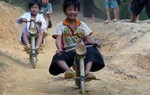  Biệt đội xe tre của trẻ em vùng cao