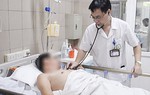 Suy hô hấp, liệt toàn thân vì ăn so biển