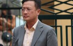 Vụ án tai biến chạy thận: Luật sư đưa chứng cứ 'đầu độc, giết người', tòa dừng xử