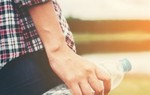 Tử vong vì chồng ghen tuông đổ thuốc diệt cỏ vào nội y của vợ 