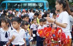 Trẻ em huyện đảo Cần Giờ cùng 'Bay lên cung trăng'