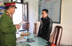 Hà Tĩnh: Bắt ‘yêu râu xanh’ dở trò đồi bại với trẻ em ở cánh đồng