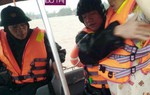 Vượt lũ dữ, đưa 3 thai phụ đến bệnh viện sinh con kịp thời