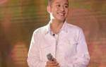 Tuấn Hưng hứa ‘ngoan’ để vợ cho đi diễn
