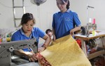 Tiệm may đặc biệt của các cô thợ câm điếc