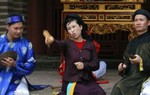 Đón năm mới với Xẩm, Ca trù pha Pop
