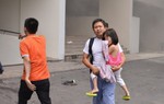 Chung cư Carina bất ngờ cháy lại, một chiến sĩ PCCC bị thương