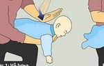 Chồng hờ trông con riêng của vợ, bé gái sặc sữa tử vong