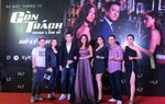 Hồ Lệ Thu tự biên kịch kiêm đạo diễn MV 'Còn trách nhau làm gì'