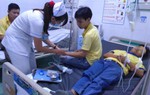 Hàng loạt công nhân tại TPHCM nhập viện nghi do ngộ độc thực phẩm