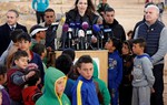 Angelina thăm trại tị nạn và kêu gọi chấm dứt cuộc chiến tại Syria 