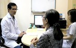 Khám miễn phí cho 100 người bệnh Parkinson