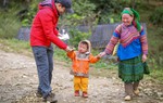 Triển khai ngay Chương trình áo ấm mùa đông cho người già và trẻ em vùng cao