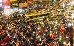 Sài Gòn 'chết đuối' vì mưa lớn