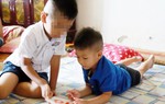 Vụ trao nhầm con: Các bé dần hòa nhập với gia đình mới