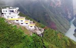 Cục Di sản văn hóa nói gì về tòa nhà xây dựng trên đèo Mã Pì Lèng?