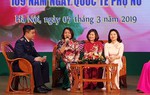 Phụ nữ Cảnh sát biển duyên dáng, tự tin, sáng tạo