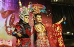Ca sĩ chuyển giới Dạ Thảo ca cải lương mùi mẫn 