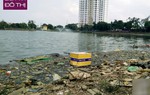 Rác thải, bát hương ngập hồ Đền Lừ