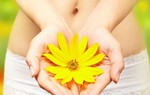 Khổ sở vì mua dung dịch vệ sinh phụ nữ 'hàng xách tay'