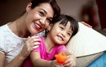 Cô gái Thụy Sĩ dành trọn thanh xuân cho trẻ bất hạnh ở Việt Nam