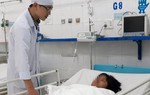 Bé gái 14 tuổi mang khối u nang buồng trứng hơn 3,5kg