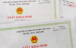Nghẹn ngào bỏ trống tên cha trong giấy khai sinh của con
