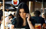 Kim ‘siêu vòng 3’ chỉ cách ăn đồ béo, dáng vẫn đẹp