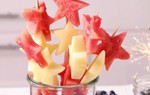 Món ăn vặt từ dưa hấu bổ sung nước cho trẻ ngày hè