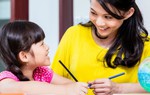 Mẹ giả vờ 'dốt' để 'bẫy' con ham học Toán