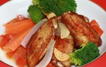 Món ngon cuối tuần: Cánh gà chiên mật ong 