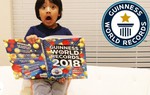Điều gì làm nên sức hút của cậu bé 7 tuổi kiếm 22 triệu đô từ Youtube?