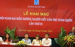 Nhà văn trẻ không xa lánh thời cuộc